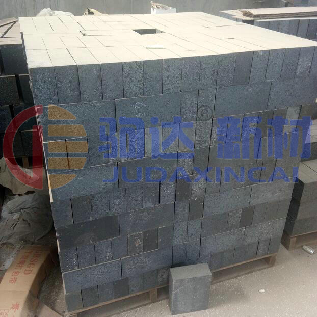 不粘鋁碳化硅磚