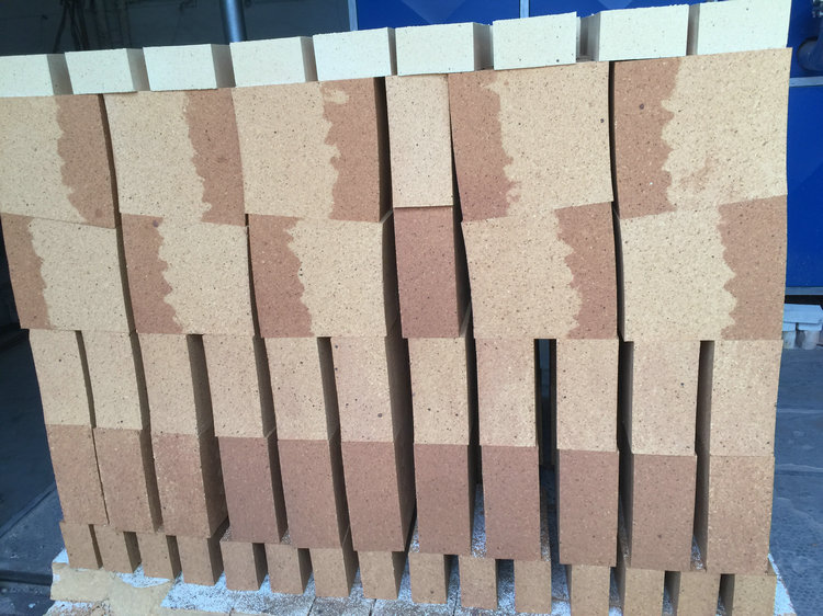 復合耐火磚