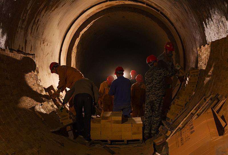 ���D�G�ͻ�u