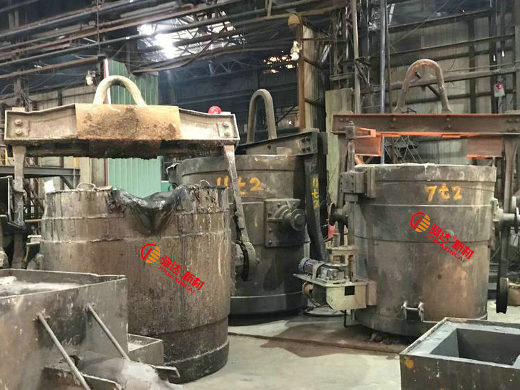 剛玉-尖晶石澆注料